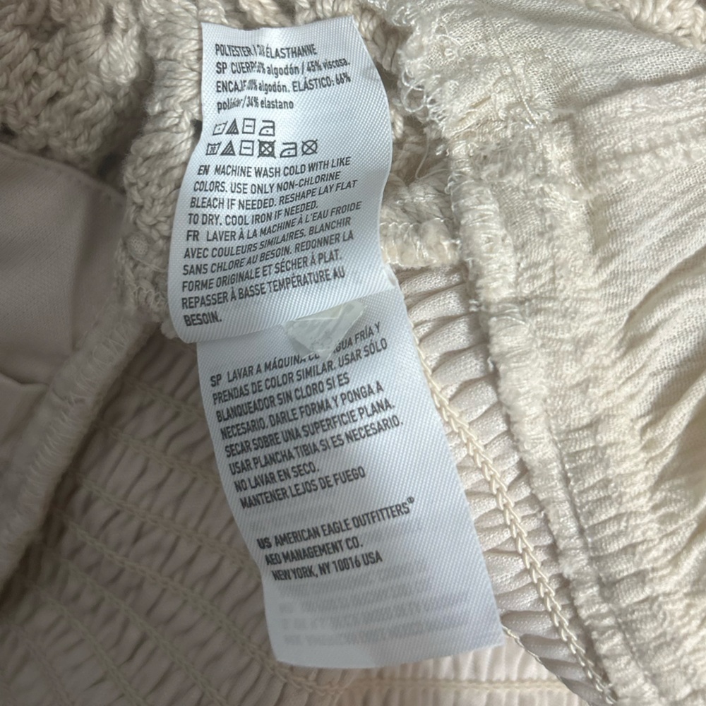 American Eagle Crotchet front smocked back top size small - Picture 7 of 7